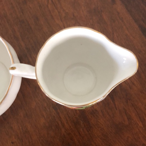 4️⃣ FOR $🔟! VINTAGE CLARENCE BONE CHINA SUGAR CUP AND CREAMER SET - Picture 3 of 12